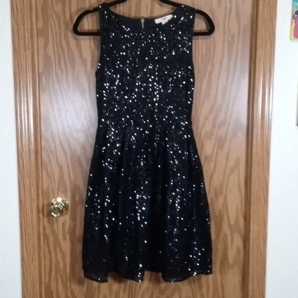 Formal, cocktail dress,party,clubbing, fit and flare, anniversary, seq… - Picture 7 of 9